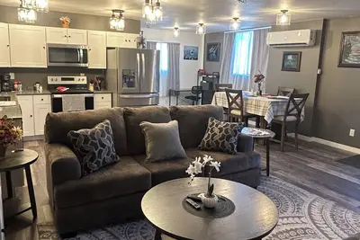 Image de Charming 1-bedroom apartment in enchanting Elko with WiFi, Ac
