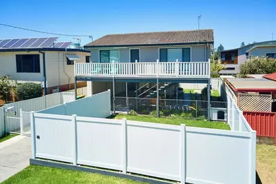 Image de Hogan Street Retreat relax and enjoy the outside entertainers delight