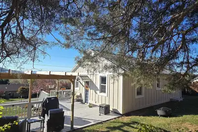 Image de Hillside 3-bedroom bungalow 1 mile from Harrisonburg City limits, great views!