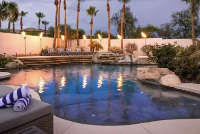 Image de Exquisite villa in beautiful Scottsdale - privacy, pool, pickle ball