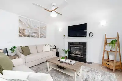 Image de Leger- 6-bedroom house - Sleeps 12 - Garage Parking