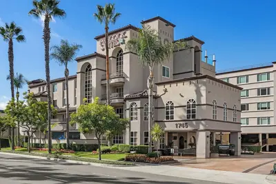 Image de 1br-1ba - Walk to Disneyland, Anaheim Convention, or Angles Stadium