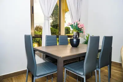 Image de Runda Spacious 7-bedroom townhome in welcoming Nairobi's best estate