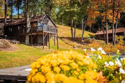 Image de Come stay at our four season resort!