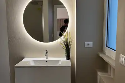 Image de Maison 32 luxury suite with jacuzzi and kitchen Bari central station