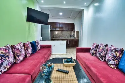Image de Appartement bien situé au cœur du Village, à 400 mètres de la mer