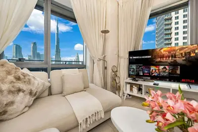 Image de Skyline Elegant 1br | Burj & Fountain Views I Ps5
