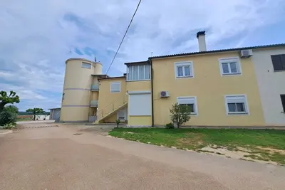 Image de Spacious Urban Retreat Apartment with Terrace - Two Bedroom Apartment with Terrace