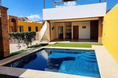 Image de cozy 2 bedroom 2 bathroom lake house in artsy Ajijic with fiber internet