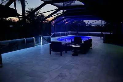 Image de Unique 2b/2b pet friendly house in Stuart with private pool and fenced in yard.