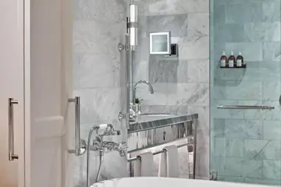 Image de 5 Star Hotel St. Regis in Aspen Colorado in the middle of everything on mountain