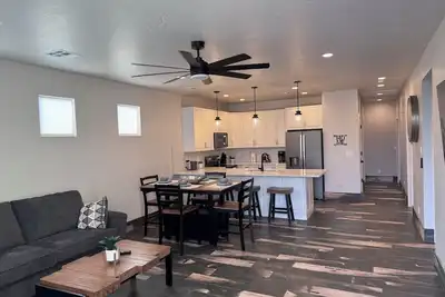 Image de 3bd/3ba home centrally located between Horseshoe Bend and Antelope Canyon.