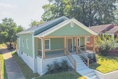Image de 3-bedroom bungalow in beautiful Atlanta