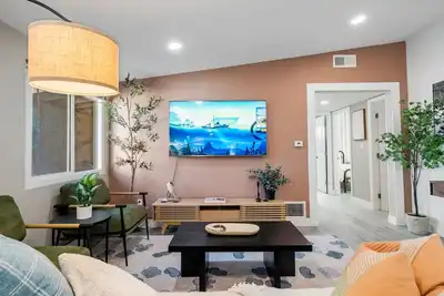 Image de Minutes To Disney: Magical 4-Bdrm Oasis + Shuffleboard/ Backyard Oasis.