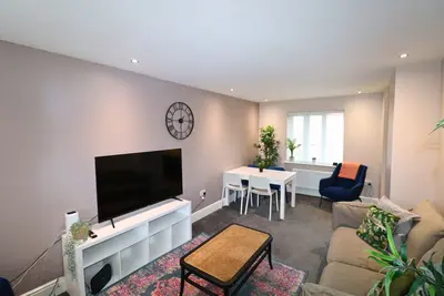 Cosy Two Bedroom Home in Andover