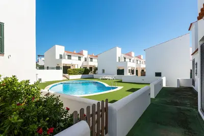Image de Newly renovated 3 Bedroom, 2 Bathroom Villa, 300m to Arenal den Castell Beach, Airconditioning, Wifi