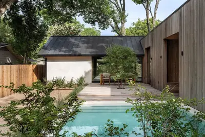 Image de Luxe 4-Bedroom Retreat | Near SoCo | Private Pool