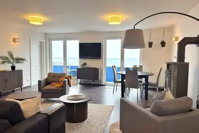 Image de Sea view apartment with fireplace