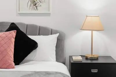 Image de Elegant 3br Oasis Between City Buzz & Beach Bliss