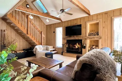 Image de Cozy Mountain Retreat - near Mt Snow + Hermitage Club