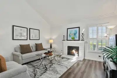 Image de Cozy 3br Irvine's Finest｜Dedicated Workspace｜Private Patio｜Close to Beaches #18