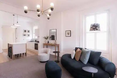 Image de Harrington House luxury apartment in Cbd