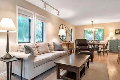 Image de End Unit, Golf Views, Club | Lakeland Village 2a*