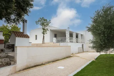 Image de Villa près de Cisternino avec piscine et verger