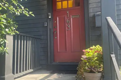 Image de Spacious 2 bedroom home in Harvard Square with permitted free on street parking