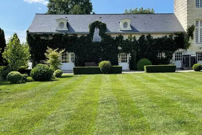 Image de Charming 3-bedroom Family Manor with Ac and WiFi in Allonnes