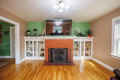 Image de Historic 3-bedroom house centrally located in Old East Medford