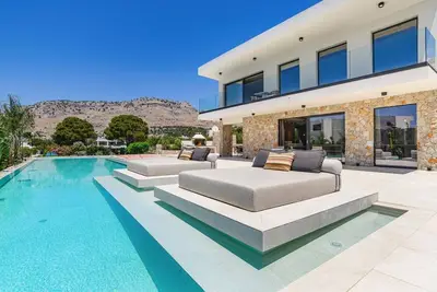 Image de Villa Pefkos Shore by Villa Plus