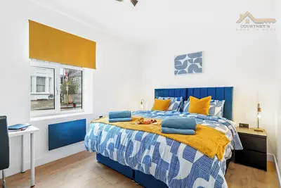 Image de Spacious Retreat |Mins walk to Train St, Beach, Bars & Attractions