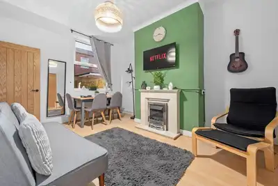 Image de Cosy Manchester 4-bed home with a fully equip kitchen, pet friendly!