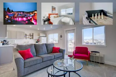 Image de New Movie Madness | Mountain Views | Shuffleboard