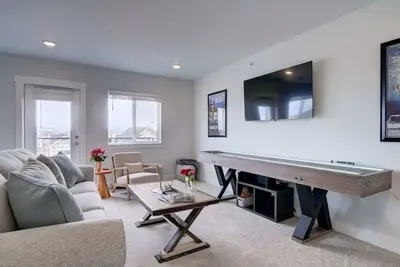 Image de New Outdoor Escape wirth Mountain Views