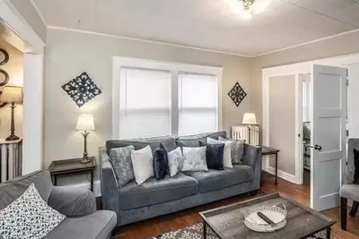 Image de Updated, trendy Minneapolis apt. \n\n