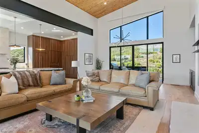 Image de New! 11171 N Orion Dr - SkyRidge 4 Br Home with Hot Tub