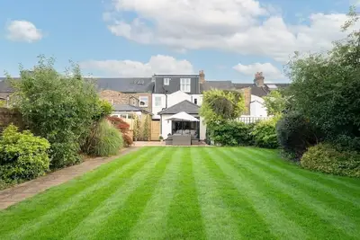 Image de Spacious Home in Central Windsor with Large Garden