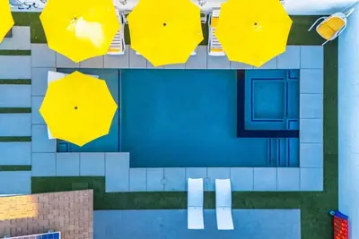 Image de Ultimate Coachella Stay: Pool & Fun & pickleball