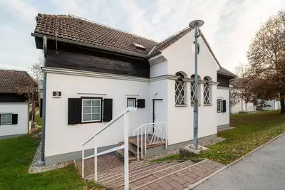 Image de Rustic and Radiant Retreat Apartments with Terrace - Classic One Bedroom Apartment with Terrace