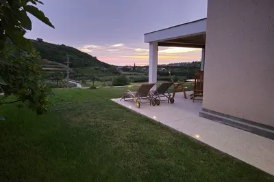 Image de Portoroz Apartment with Sea View and Hot-Tub - One Bedroom Apartment with Sea View and Terrace