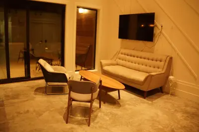 Image de Cozy 2 story house, perfect families. Close to public transportation!