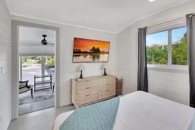 Image de Charming 1-bedroom cottage in Port Salerno Waterfront District with Boat Dock