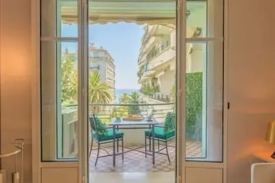 Image de Charmant app, 2 chambres, rénové, vue mer, Ac