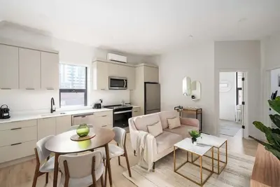 Image de Old Montreal/Downtown-3br-2ba &Patio