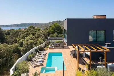 Image de Contemporary Style Villa, Private Pool, Roof Terrace, Jacuzzi, Sauna, Panoramic Sea Views in Kanica!
