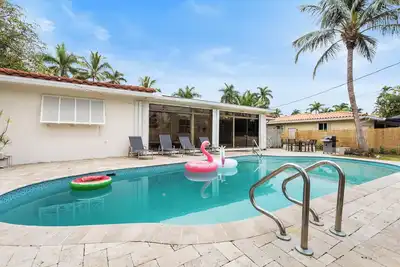 Image de ★★★★★Charming 3bdr Villa W/ Private Pool & Spacious Backyard In Hollywood