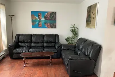 Image de Maison semi-detache milieu familial près de beaucoup attraction