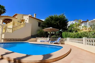 Image de Villa 'Bárbara' avec vue sur la montagne, piscine privée et climatisation